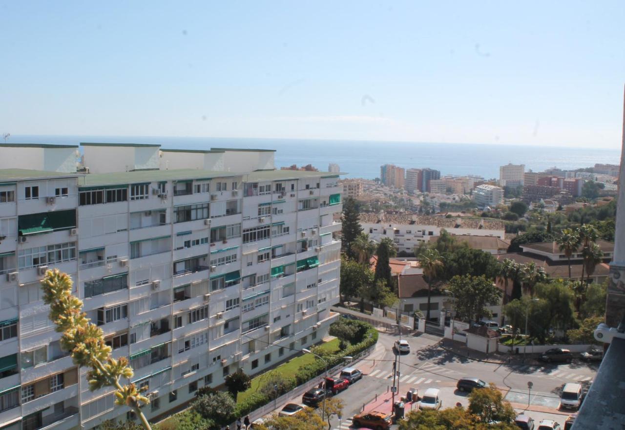 Coty'S Beach, Habitaciones En Casa Compartida Benalmádena Exterior photo
