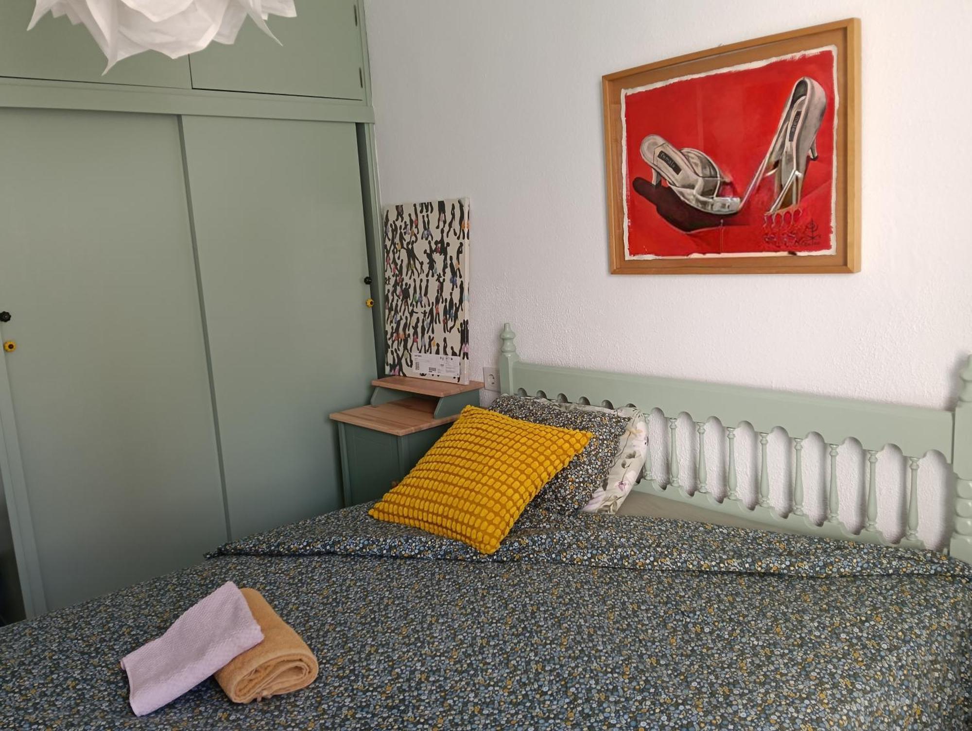 Coty'S Beach, Habitaciones En Casa Compartida Benalmádena Room photo